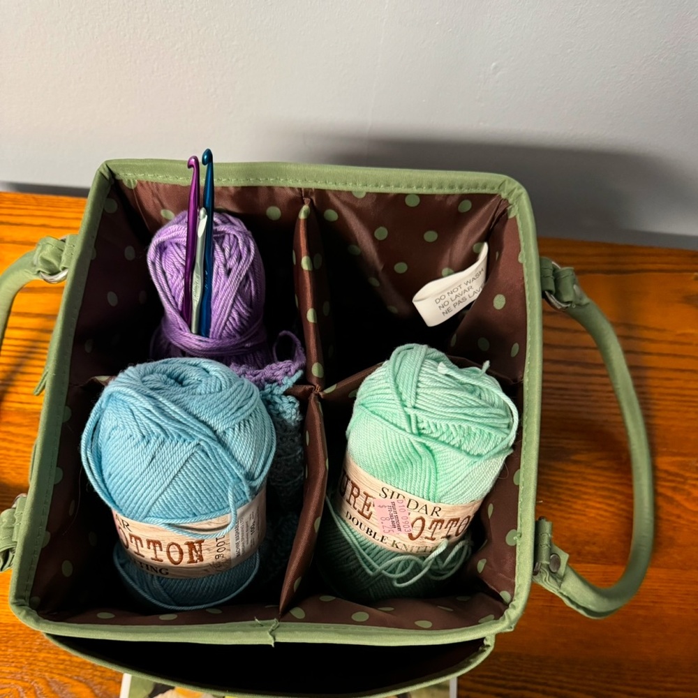Organizer Storage Tote & Sirdar Pure Cotton Yarn. - Picture 3 of 4